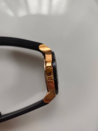 Reloj Marea Caballero Negro y Dorado