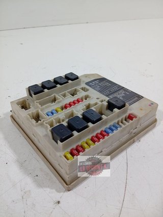 CAJA RELES / FUSIBLES Nissan Micra (K12E)(11.2002->)
