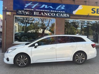 Toyota Avensis Touring 2.0D