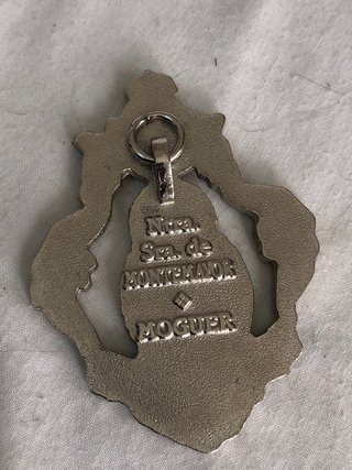 Medalla religiosa gran formato metal plateado