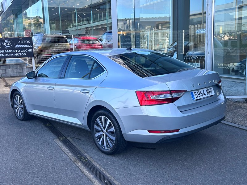 Škoda Superb 2.0 TDI Ambition (2020-) 2023, foto 3