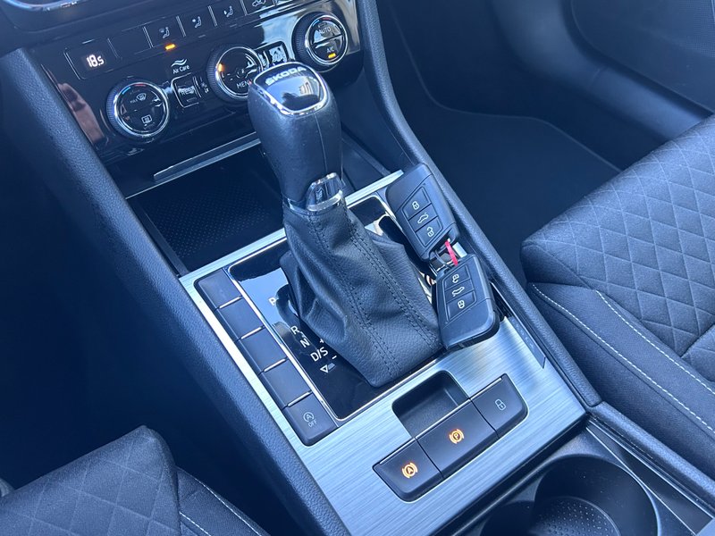 Škoda Superb 2.0 TDI Ambition (2020-) 2023, foto 21