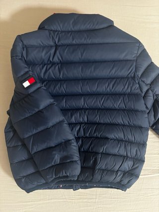 Abrigo Tommy Hilfiger niño, talla 80 (12 meses apr