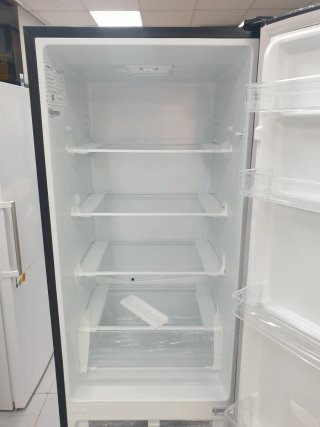Nevera Gorenje Negra ,1.80m x 54cm  Nueva con tara