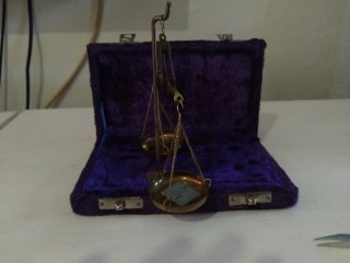 Balanza de precisión antigua