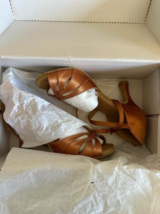 Zapatos de baile RUMMOS nuevos