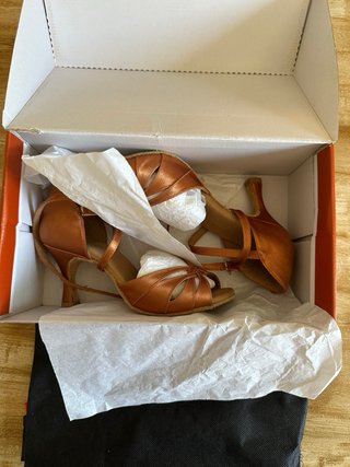 Zapatos de baile RUMMOS nuevos