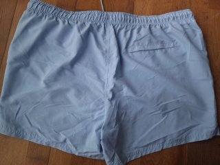 Bañador azul corto hombre