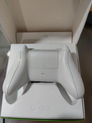 Mando Xbox Series X|S Robot White + Caja