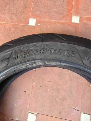Neumático de moto 160/60/R15