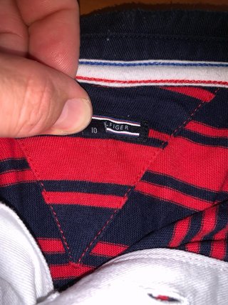 Polo niño rayas rojas y azul marino