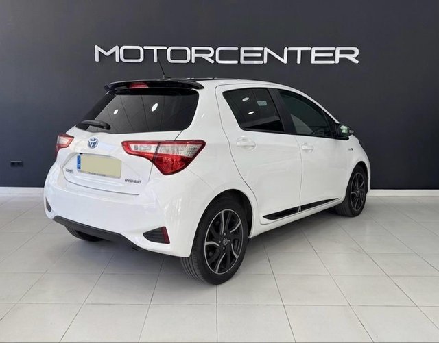 Toyota Yaris 1.5 Hybrid Active