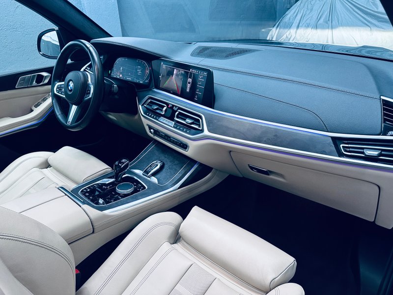 BMW X7 2020, foto 38