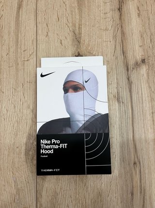Nike Pro Therma-FIT Hood Football