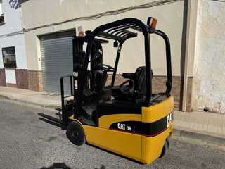 Carretilla elevadora eléctrica CAT 16