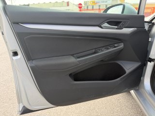 Volkswagen Golf Life 1.0 eTSI 81kW (110CV) DSG