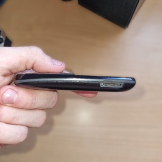 Telefono Samsung GT-E1200 nero (non legge SIM!)