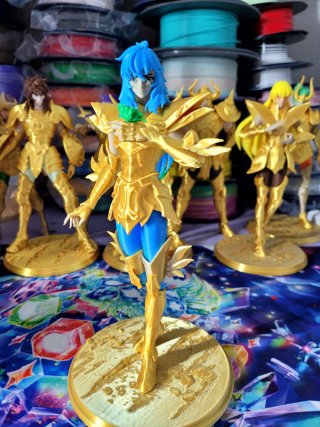 Caballeros de oro 30 euros cada figura....22cm
