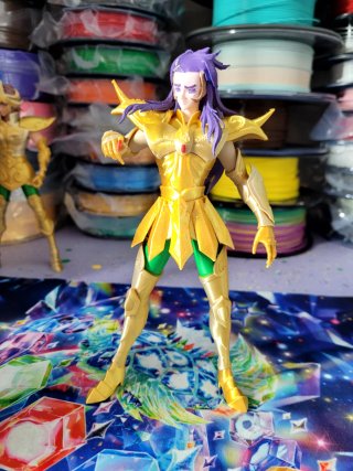 Caballeros de oro 30 euros cada figura....22cm