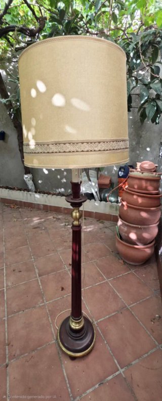 Lampada da terra vintage beige e dorata