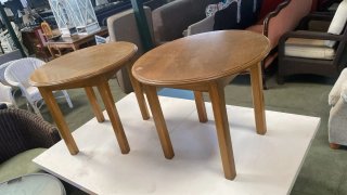 Mesita auxiliar de madera