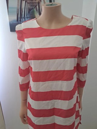 Vestido rayas coral y blanco.puesto una vez .