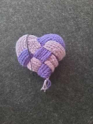 Llavero Corazón Crochet Morado y Lila