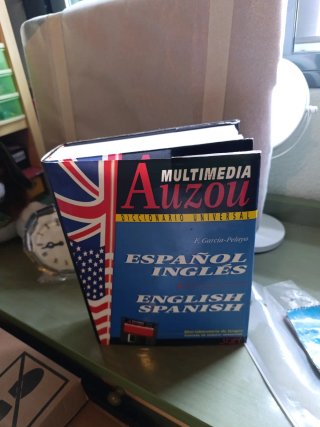 Diccionario universal español-inglés, english-s...