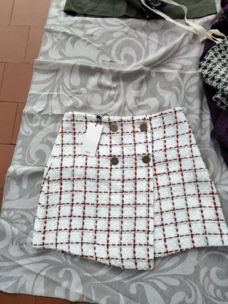 4 Minifaldas, Short, Vestido fiesta y sandalias
