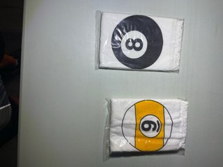 Toalla de billar con bola 8 y bola 9