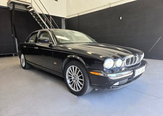 Jaguar XJ XJ6 2.7D V6 Executive 4p. Auto