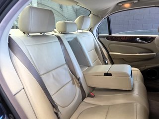 Jaguar XJ XJ6 2.7D V6 Executive 4p. Auto