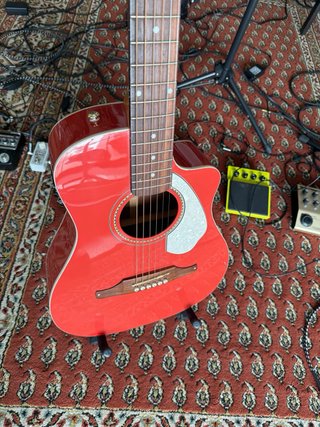 Guitarra Fender Malibu Roja