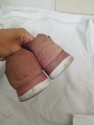 Zapatillas UGG rosas