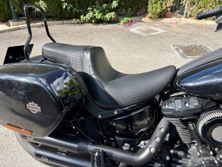 Harley-Davidson Low Rider ST Negra