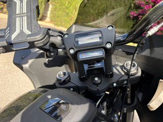 Harley-Davidson Low Rider ST Negra