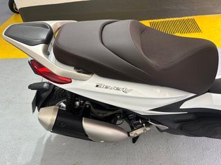Piaggio Beverly 300 HPE