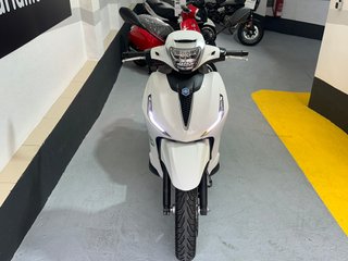 Piaggio Beverly 300 HPE