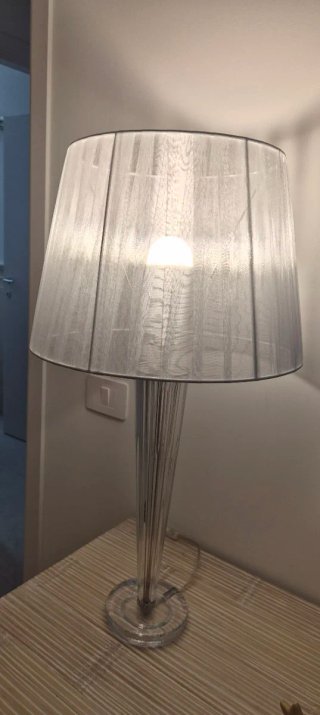 Lampada da tavolo in cristallo