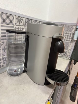 Cafetera Nespresso Vertuo Automática