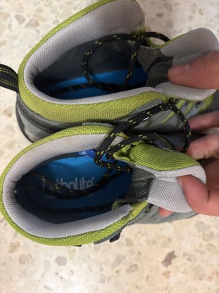 Botas de montaña Bestard grises y verdes