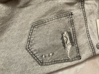 Bershka Jeans Denim Strappati Grigio
