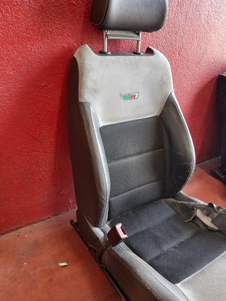 Juego completo de asientos Octavia RS 1Z.