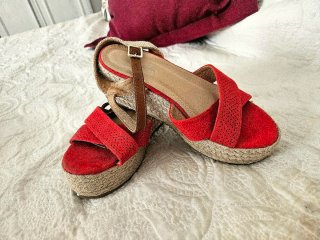 Sandalias cuña esparto rojas