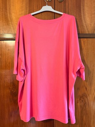 Camiseta rosa oversize