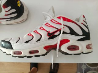 Zapatillas Nike Air Max TN Negras y Rojas