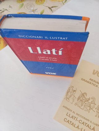Diccionari il.lustrat llatí llatí-català català...