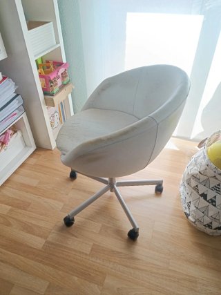 Silla giratoria SKRUVSKA Ikea