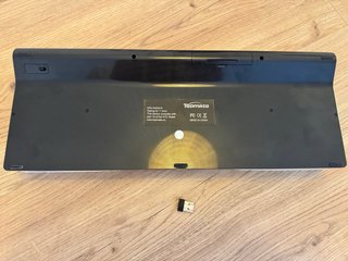 Teclado Inalambrico Plata y Negro