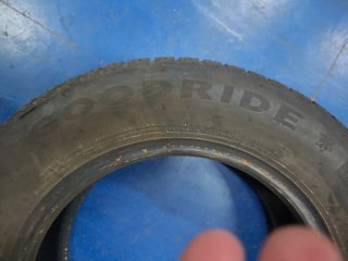 Neumáticos usados Goodride  185/65R14 86H
